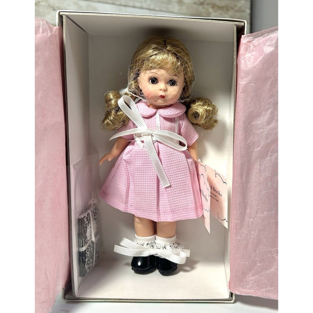 Madame Alexander 2002 “School Books” Pink Dress Doll #35360 With Notebook